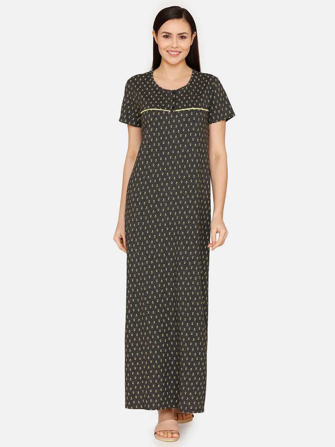 

Rosaline by Zivame Floral Printed Maxi Nightdress, Black
