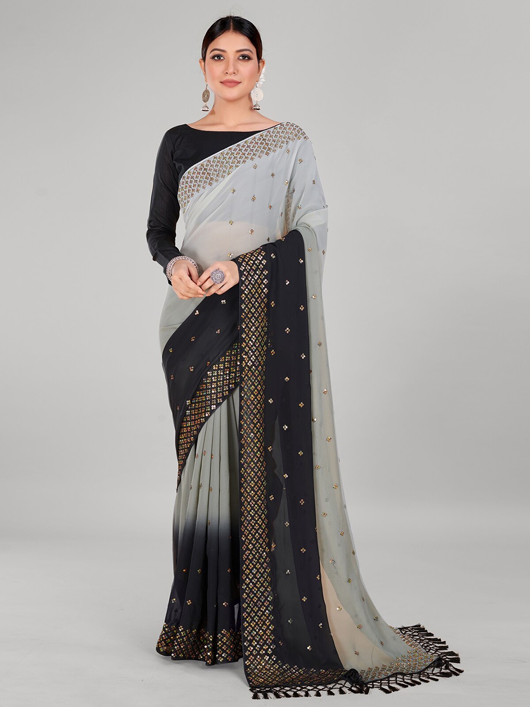 

Granthva Fab Embellished Sequinned Pure Georgette Saree, Grey