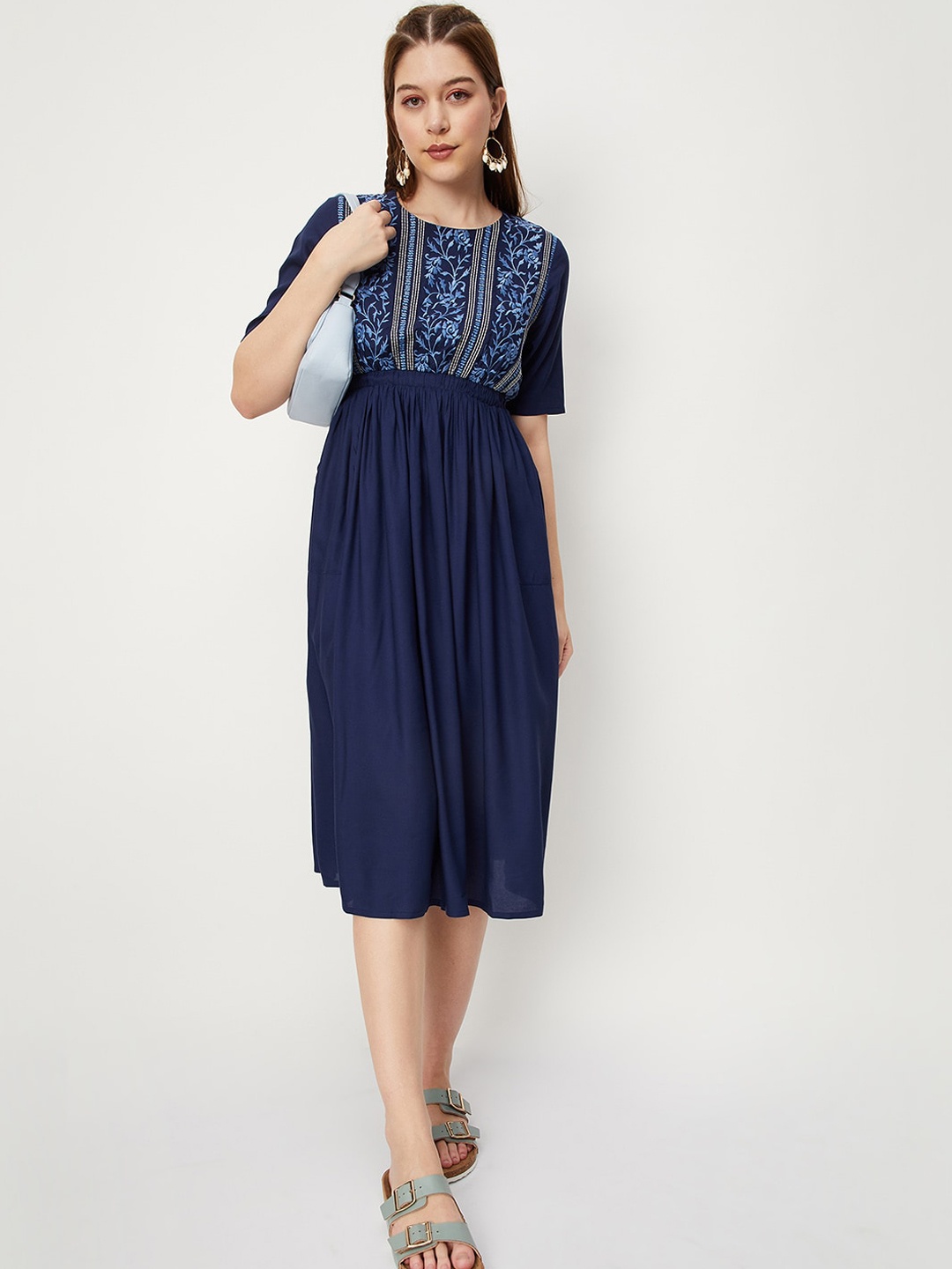 

max Embroidered Midi Dress, Navy blue