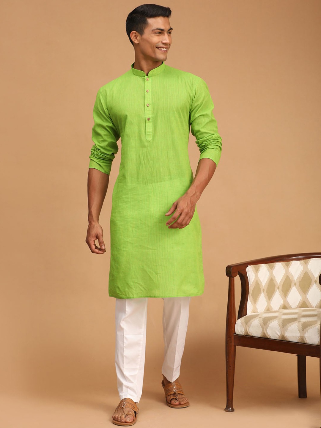 

SHVAAS by VASTRAMAY Striped Pure Cotton Kurta with Pyjamas, Green