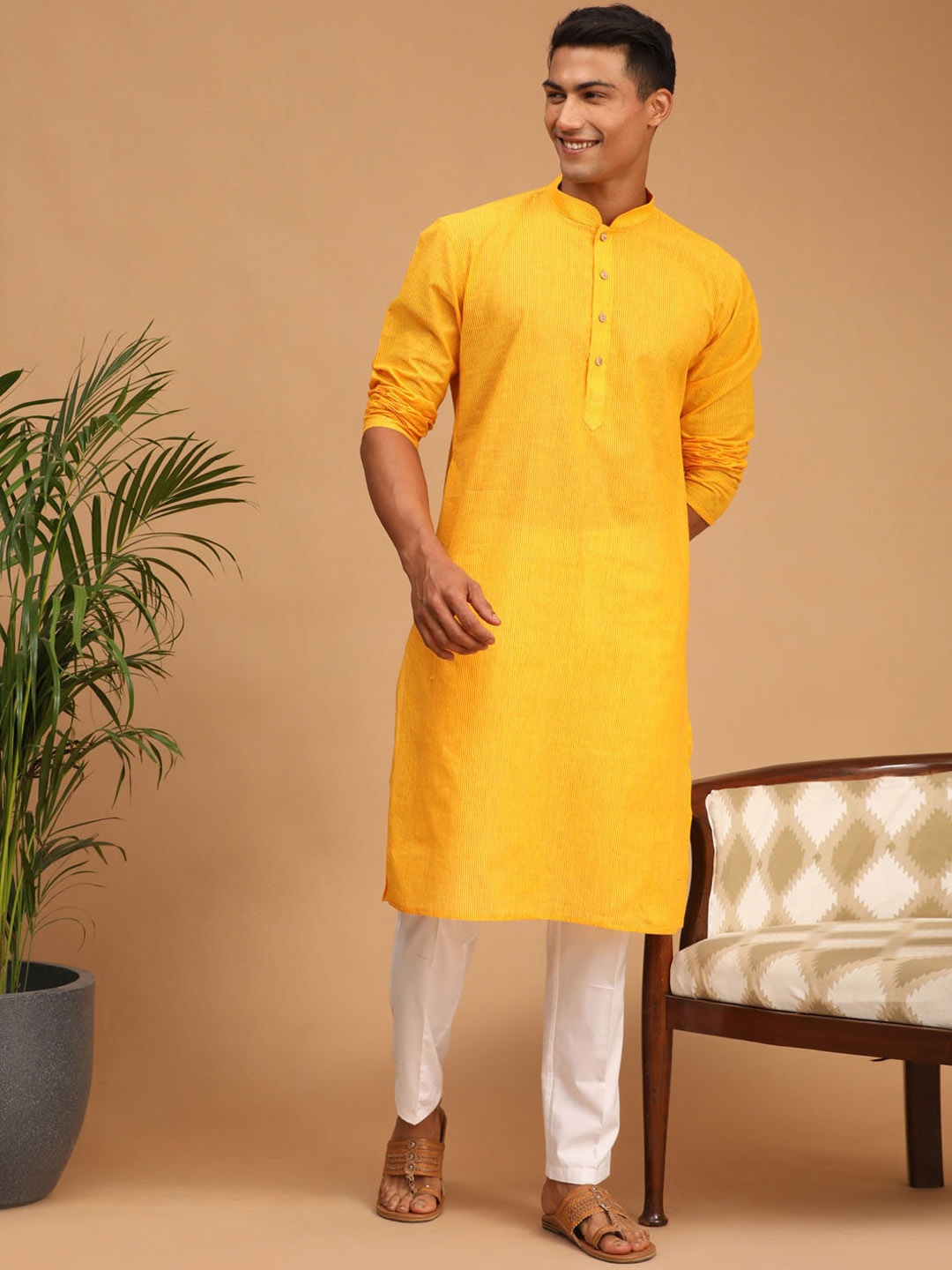

SHVAAS by VASTRAMAY Striped Pure Cotton Kurta with Pyjamas, Yellow