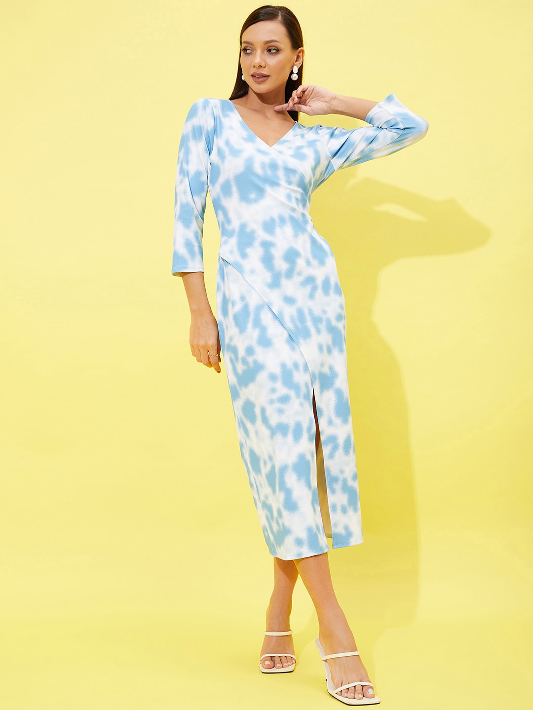 

Athena Tie and Dye Dyed V-Neck Sheath Midi Dress, Blue