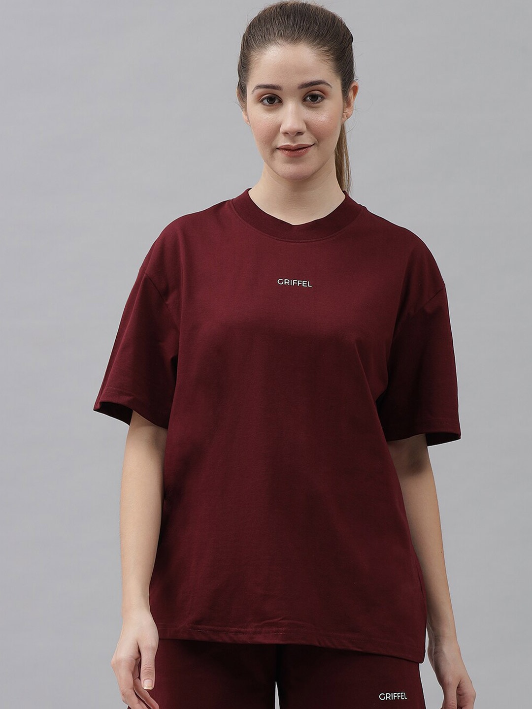 

GRIFFEL Women Round Neck Pure Cotton T-shirt With Shorts, Maroon