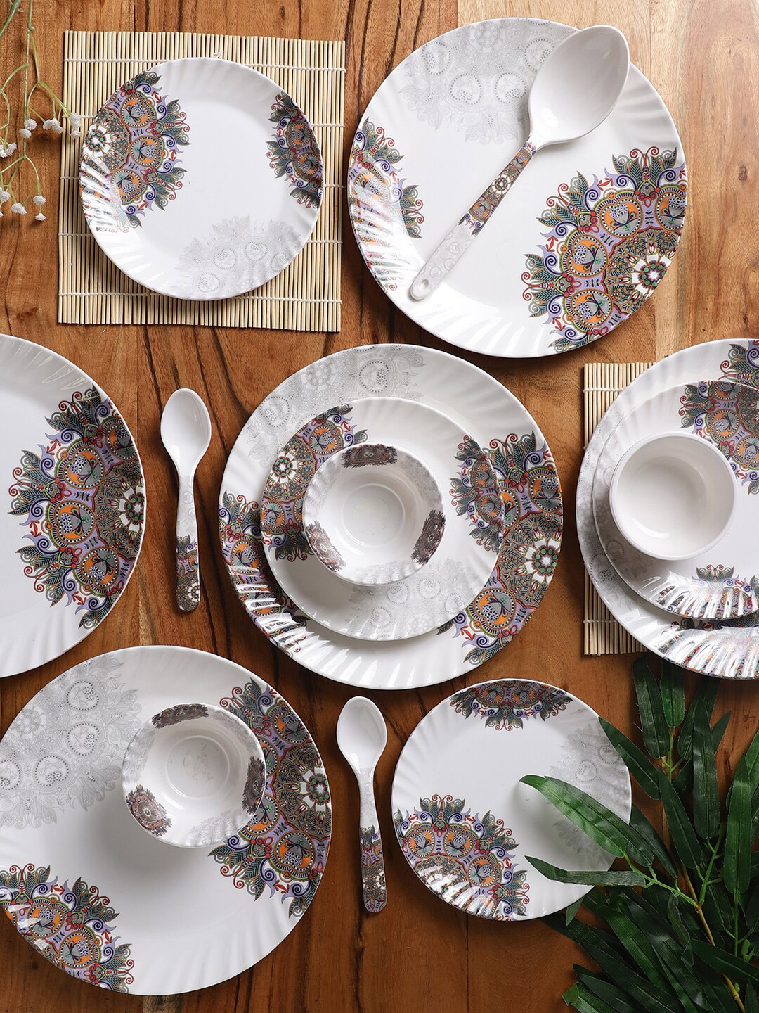 

CDI White & Purple 40 Pieces Ethnic Motifs Printed Melamine Glossy Dinner Set