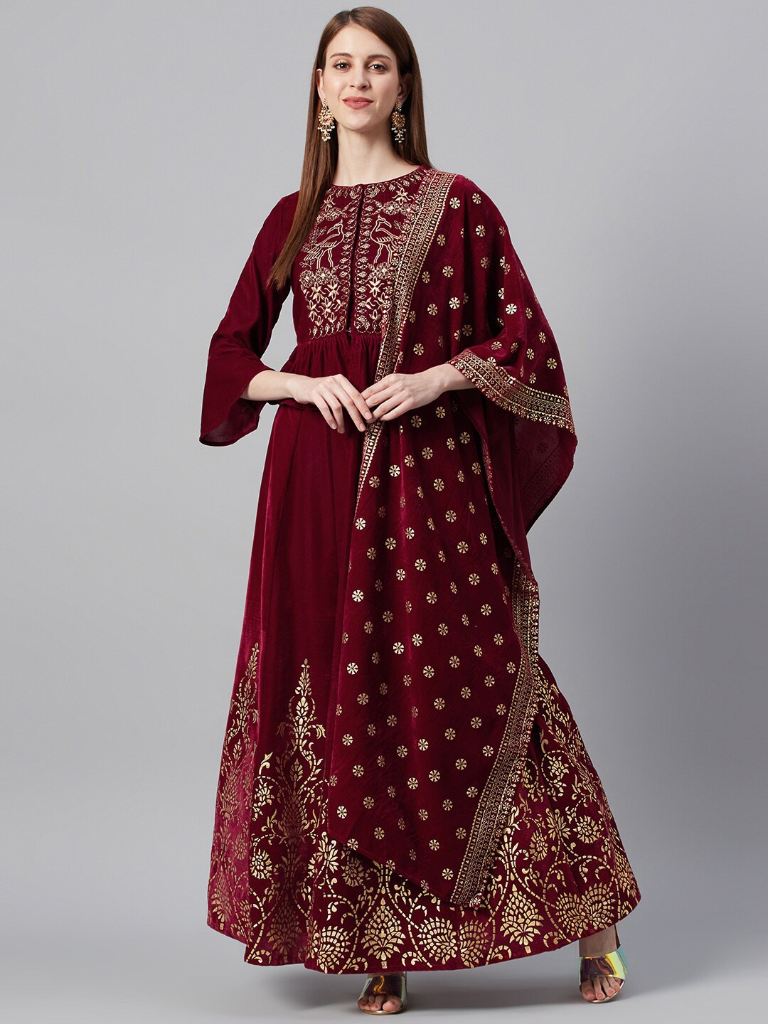 

Juniper Ethnic Motifs Printed Foil Print Ready to Wear Lehenga & Blouse With Dupatta, Maroon