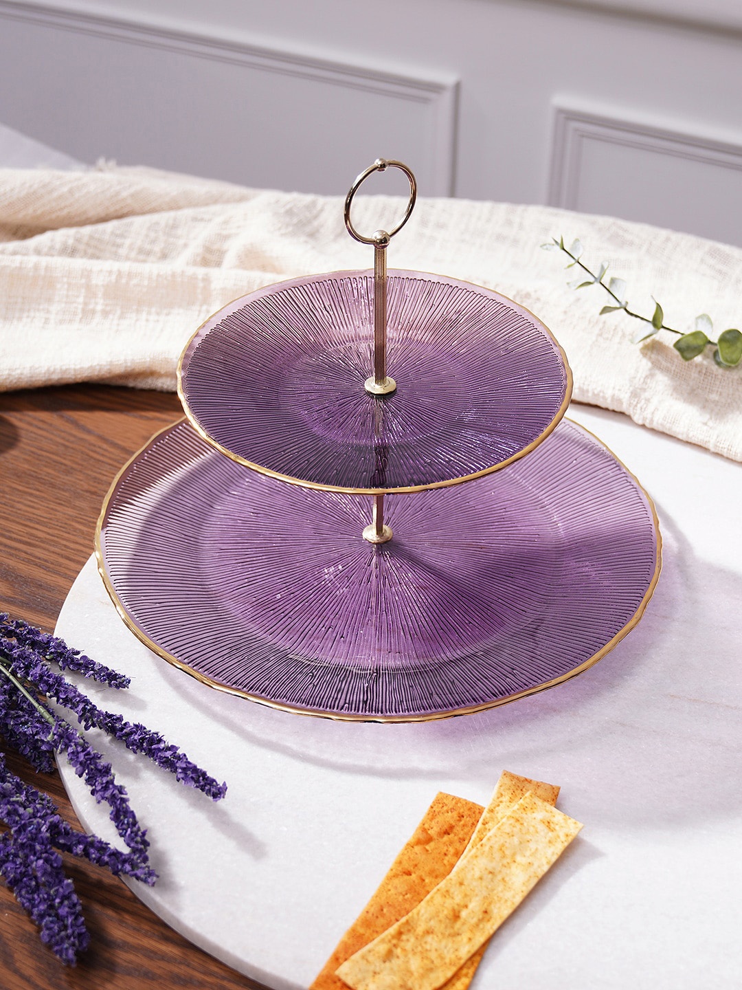 

Pure Home and Living Purple & Gold-Toned Textured Radial Glass Cookie Stand