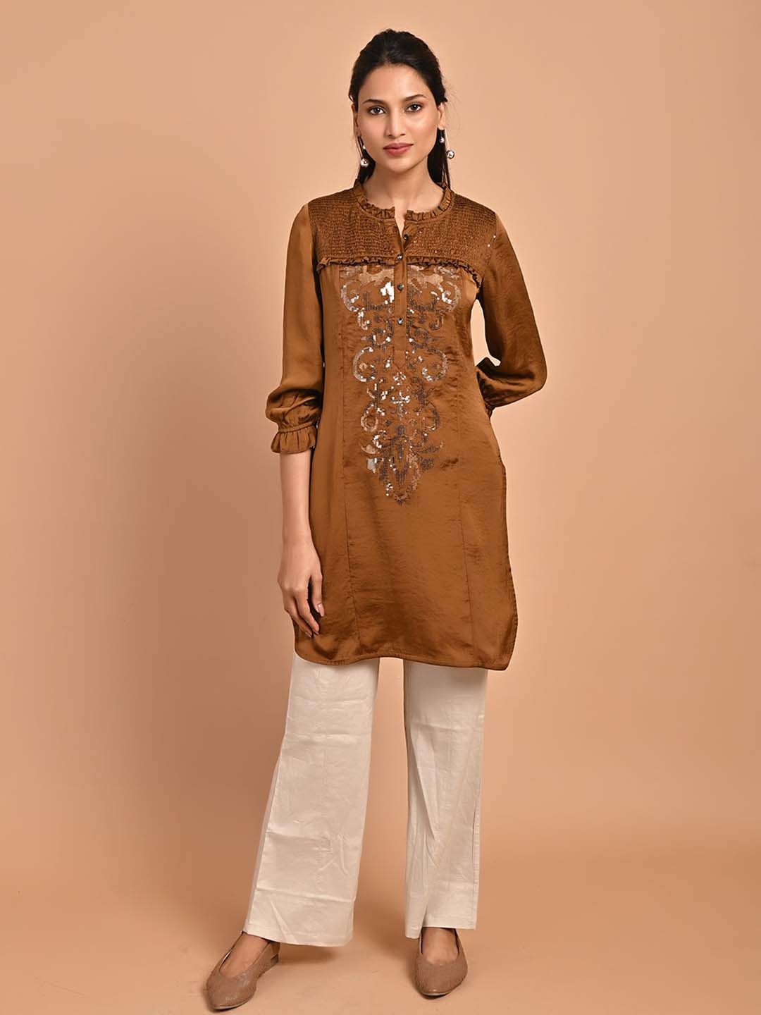 

Lakshita Embellished Sequinned Satin Kurti, Gold