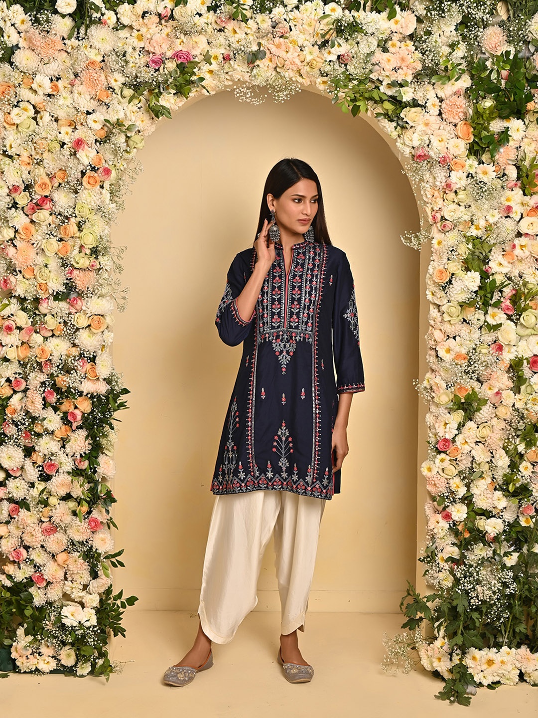 

Lakshita Floral Embroidered Mandarin Collar Sequinned Kurti, Navy blue