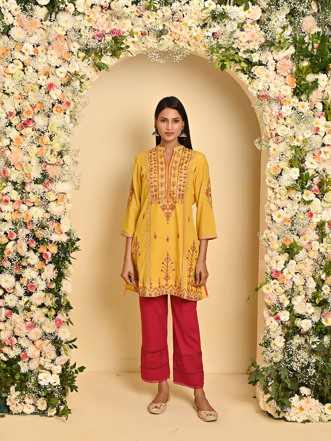 

Lakshita Floral Embroidered Sequinned Kurti, Mustard