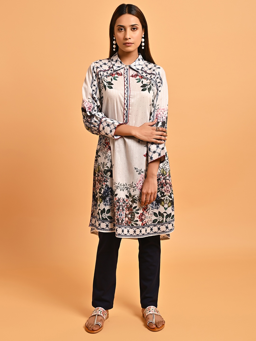

Lakshita Plus Size Floral Printed Shirt Collar Sequinned Kurta, Off white