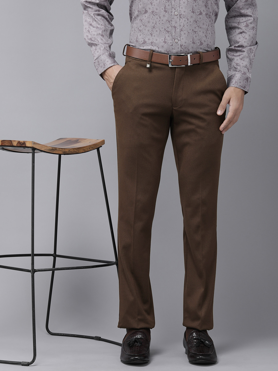 

V Dot Men Textured Skinny Fit Formal Trousers, Coffee brown
