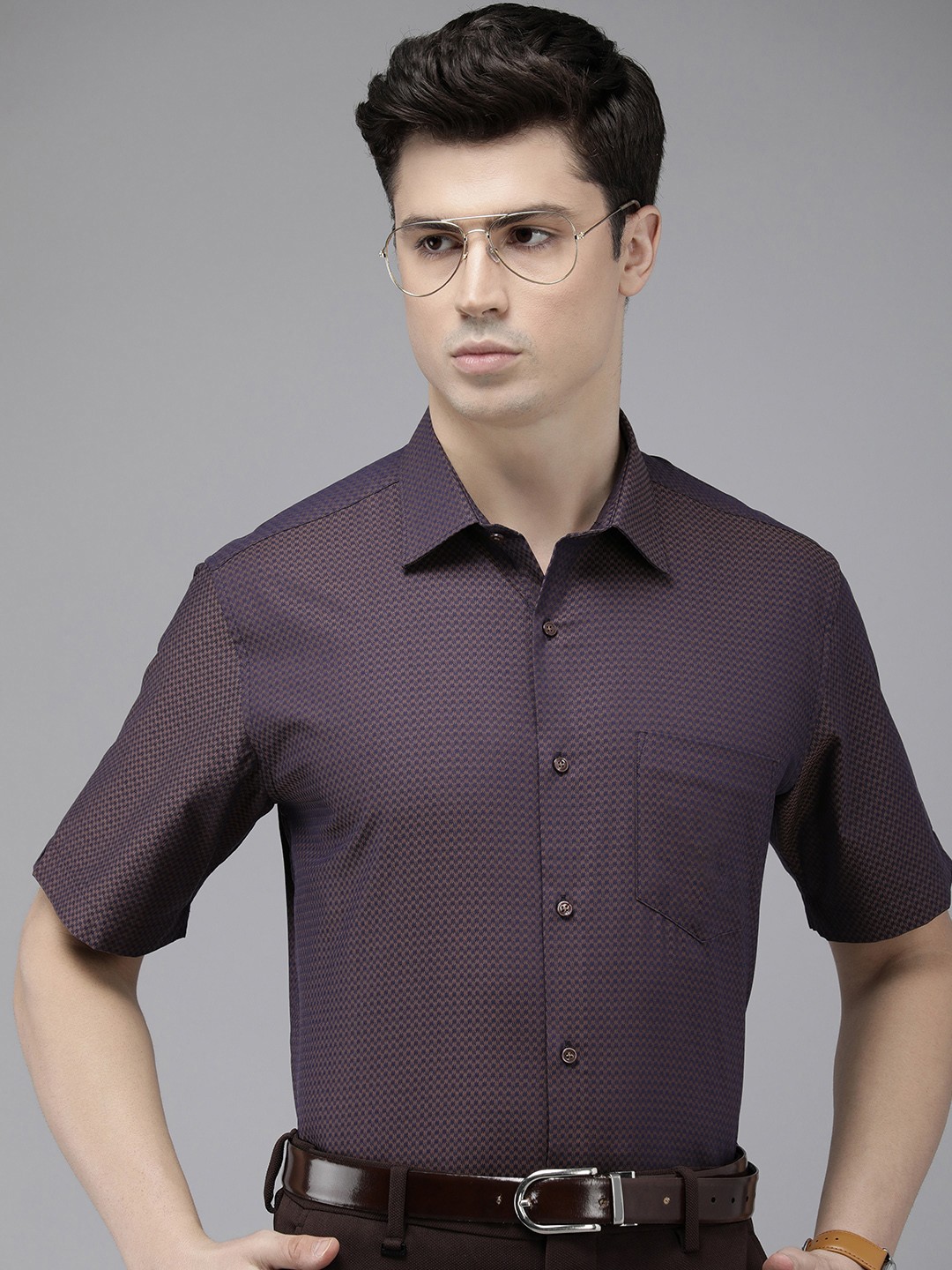 

Van Heusen Men Pure Cotton Textured Custom Fit Formal Shirt, Navy blue