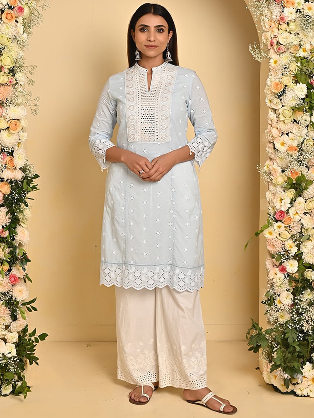 

Lakshita Ethnic motifs Embroidered Thread Work Cotton Kurta, Blue