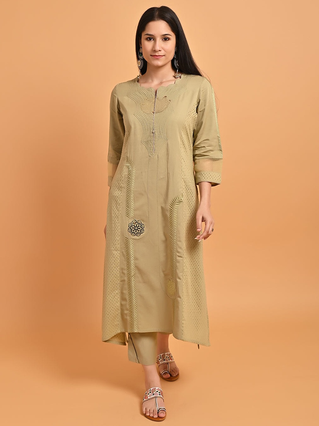 

Lakshita Ethnic Motifs Embroidered Cotton Panelled A-Line Kurta, Green