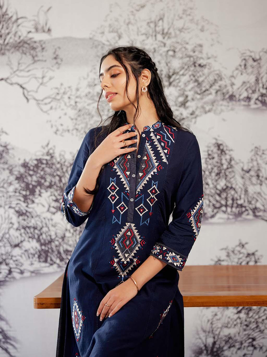

Lakshita Geometric Embroidered Mandarin Collar Cotton A-Line Kurta, Navy blue