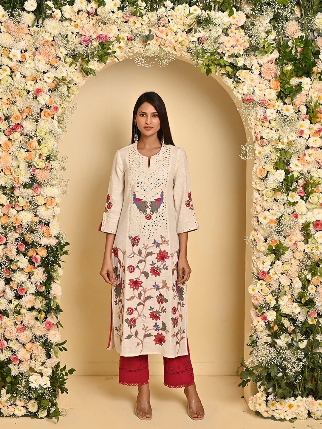 

Lakshita Floral Embroidered Mirror Work Pure Cotton Kurta, Off white