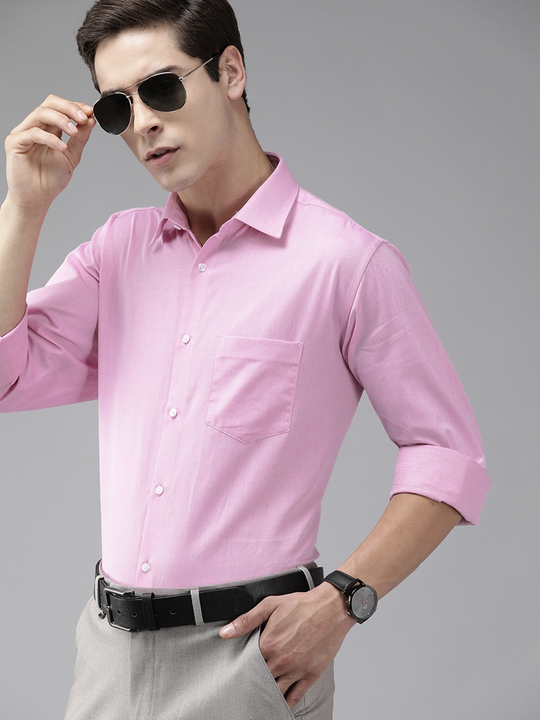 

Van Heusen Pure Cotton Custom Fit Solid Formal Shirt, Pink