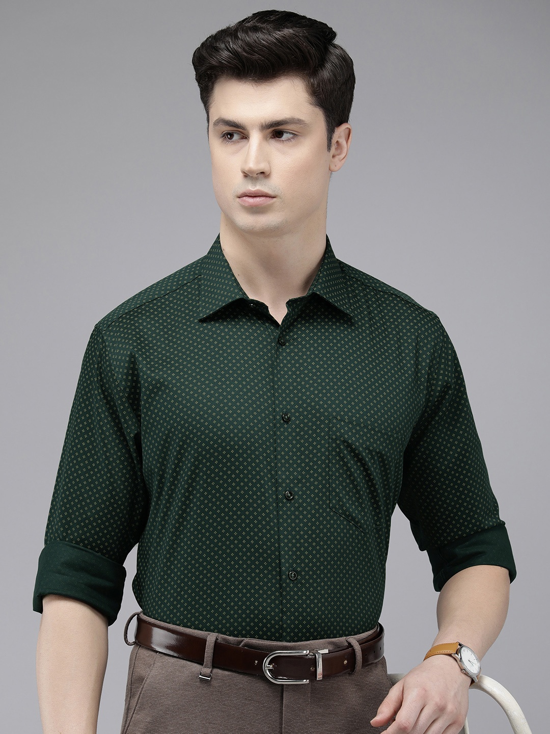 

Van Heusen Custom Micro-Ditsy Printed Pure Cotton Formal Shirt, Green
