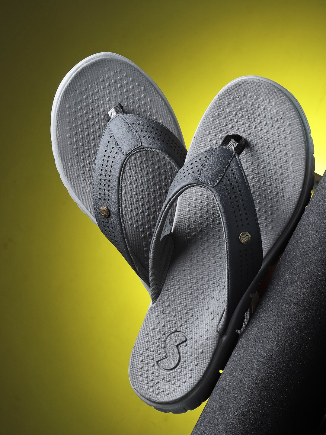 

Solethreads Men Slip On Thong Flip-Flops, Grey