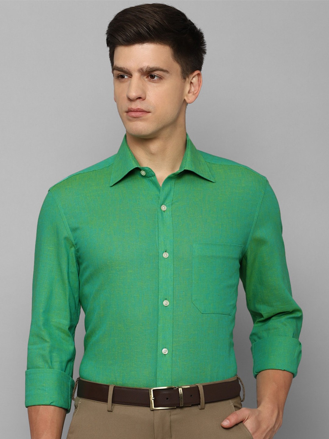 

Louis Philippe Regular Fit Cotton Linen Formal Shirt, Green