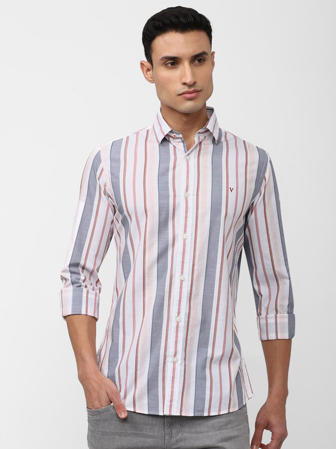 

Van Heusen Sport Slim Fit Vertical Stripes Striped Pure Cotton Casual Shirt, Pink