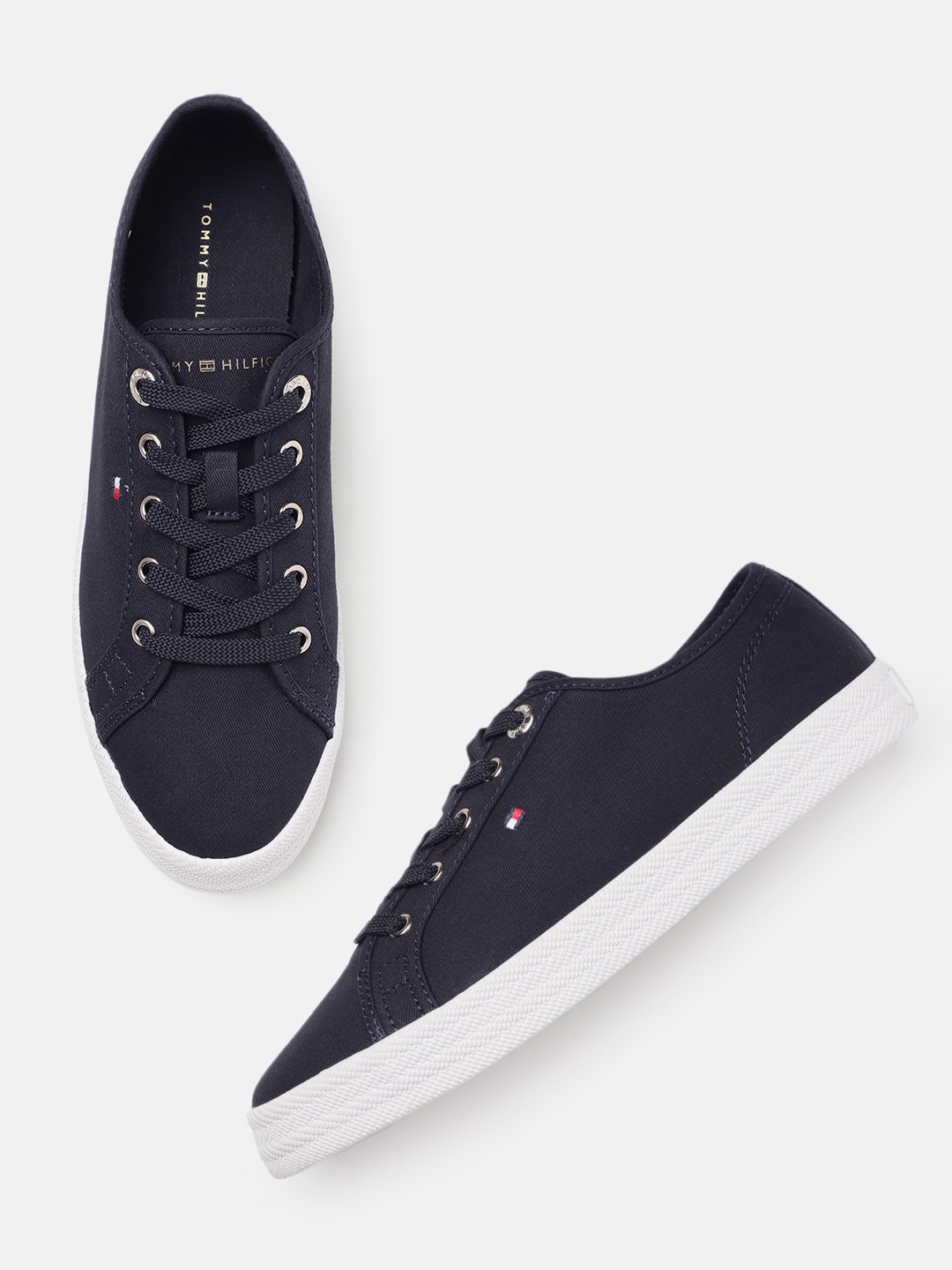 

Tommy Hilfiger Women Solid Canvas Sneakers, Navy blue