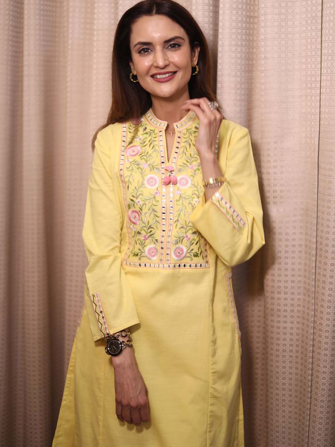 

Lakshita Floral Yoke Design Mirror Work Pure Cotton Kurta with Palazzos, Yellow