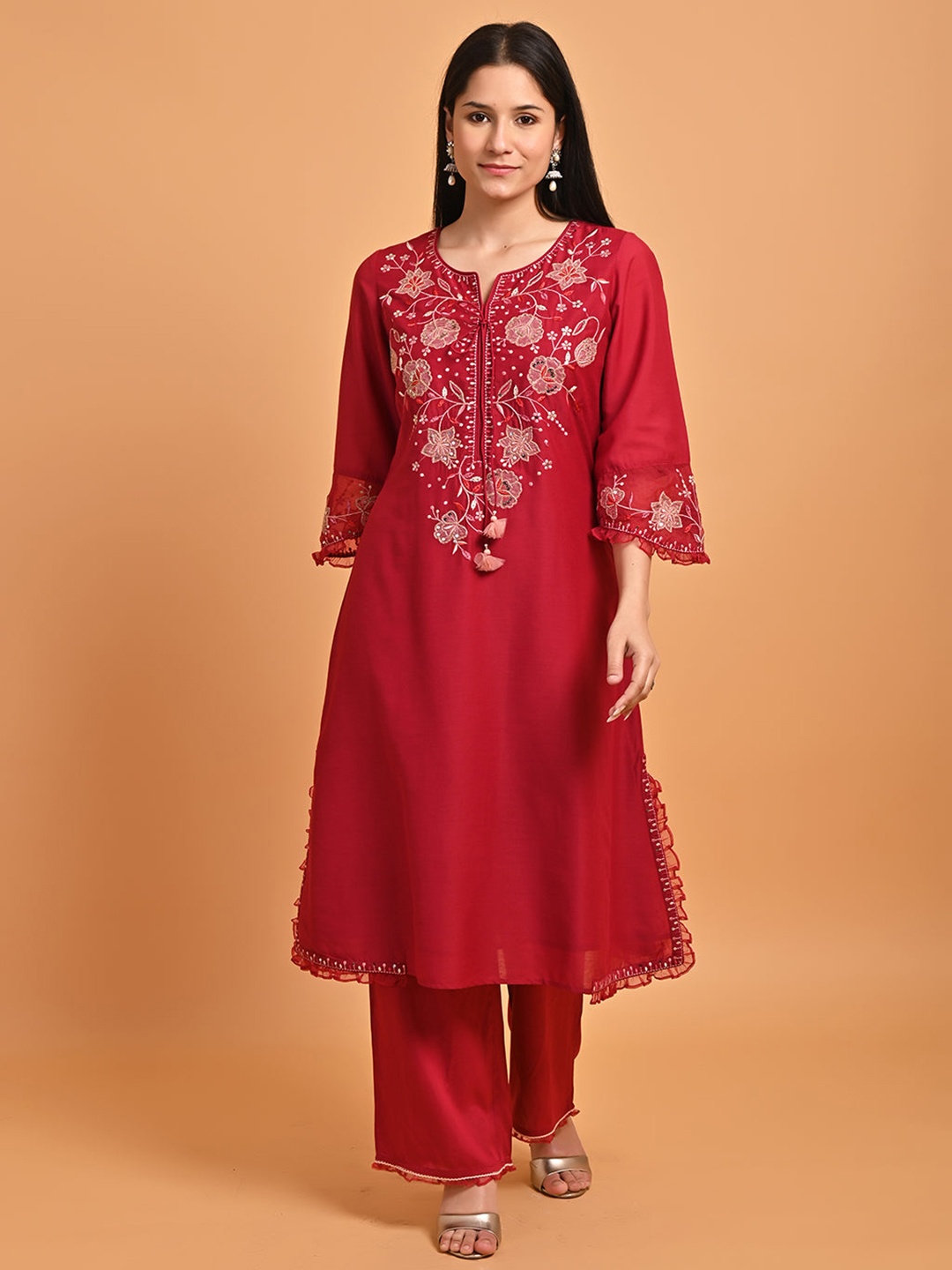 

Lakshita Floral Yoke Design Sequinned Pure Silk Kurta with Palazzos, Maroon