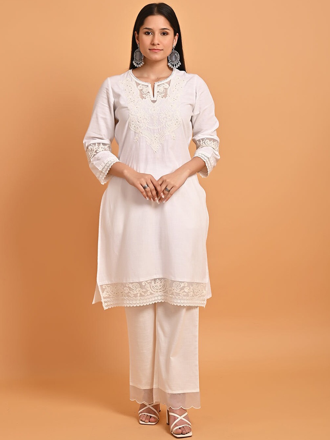 

Lakshita Plus Size Ethnic Motifs Embroidered Sequined Pure Cotton Kurta with Palazzos, Pink