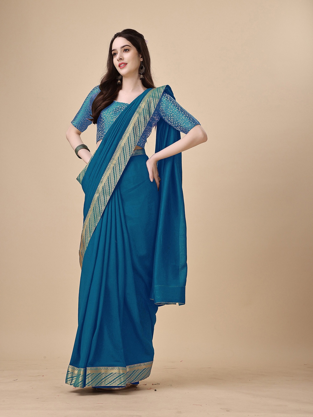 

UNITED LIBERTY Zari Bordered Art Silk Saree, Teal