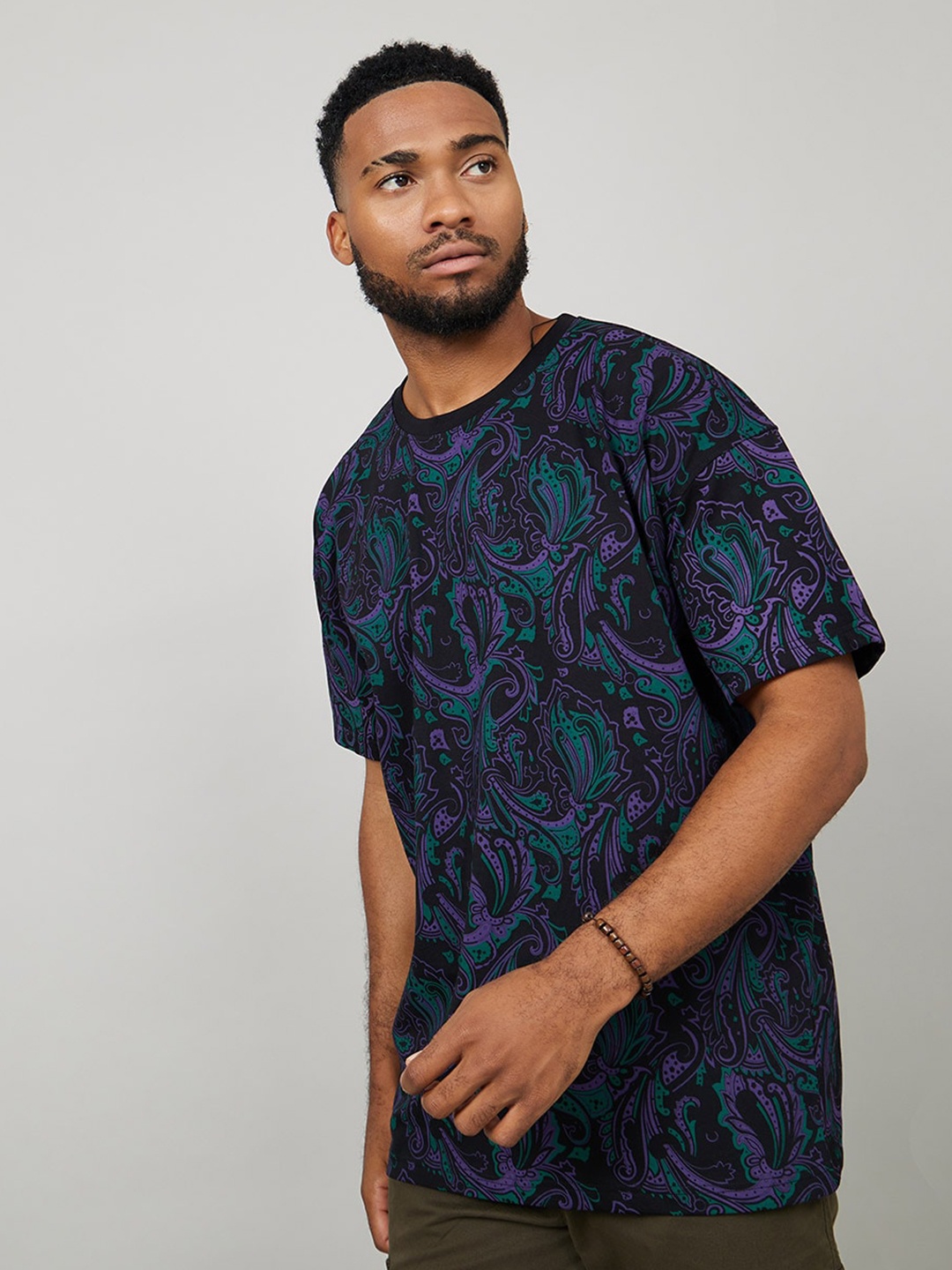 

Styli Black & Purple Printed Round Neck Cotton T-shirt
