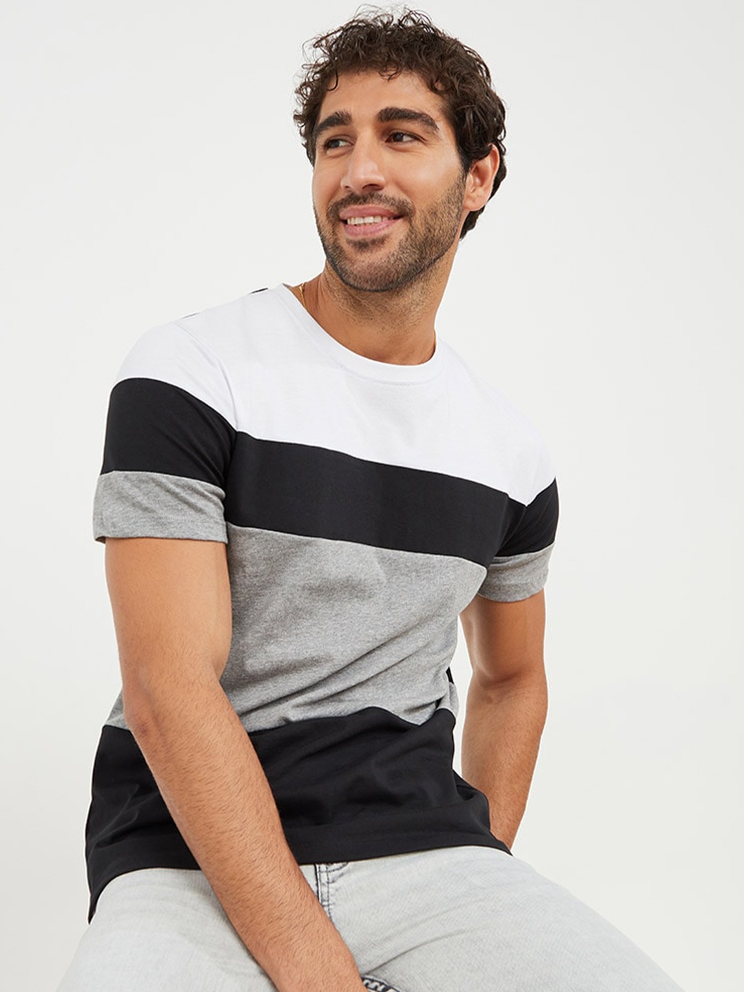 

Styli Black & White Colourblocked Cotton T-shirt