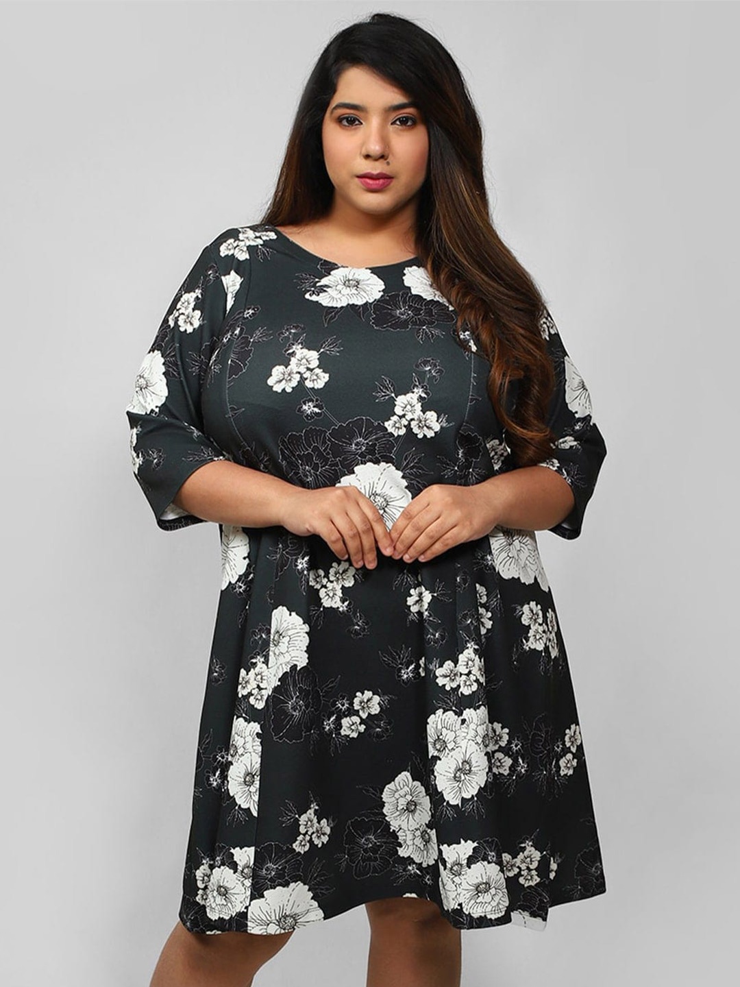 

Amydus Plus Size V-Neck Floral Printed A-Line Dress, Black