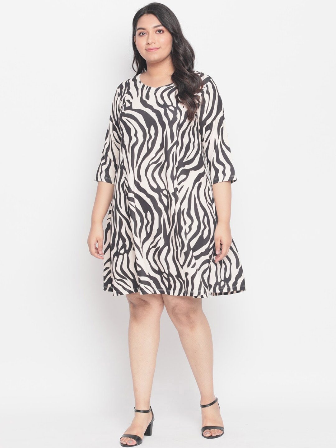 

Amydus Plus Size Animal Printed V-Neck A-Line Dress, White