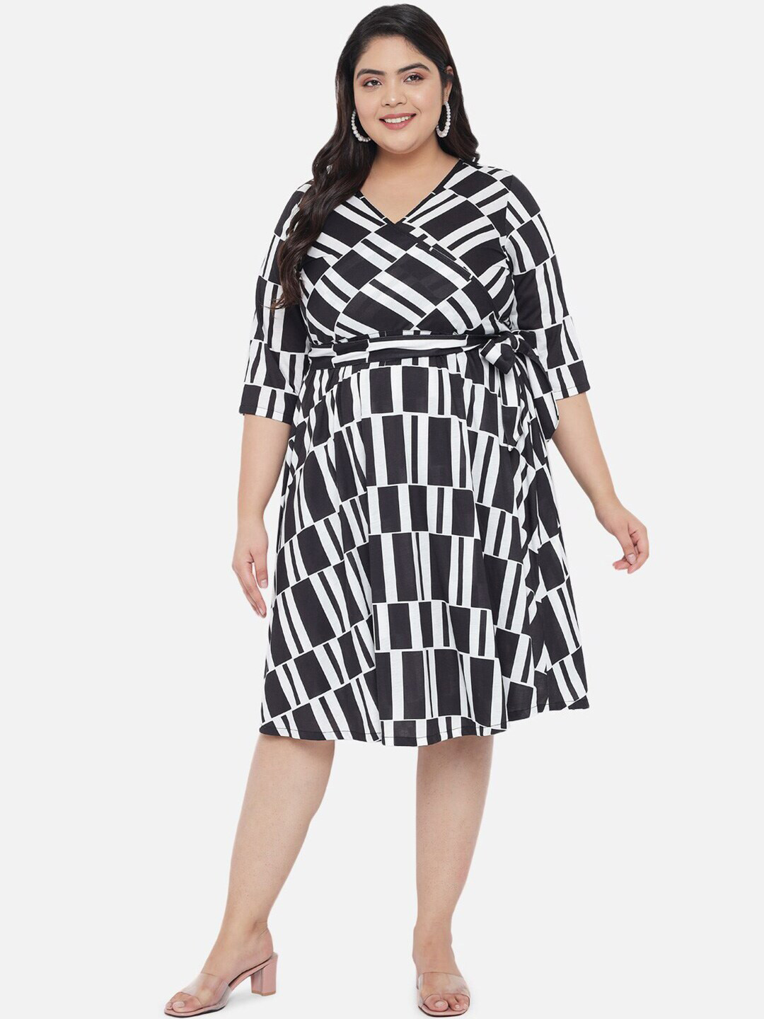 

Amydus Plus Size Geometric Printed Monochrome Wrap Dress, Black