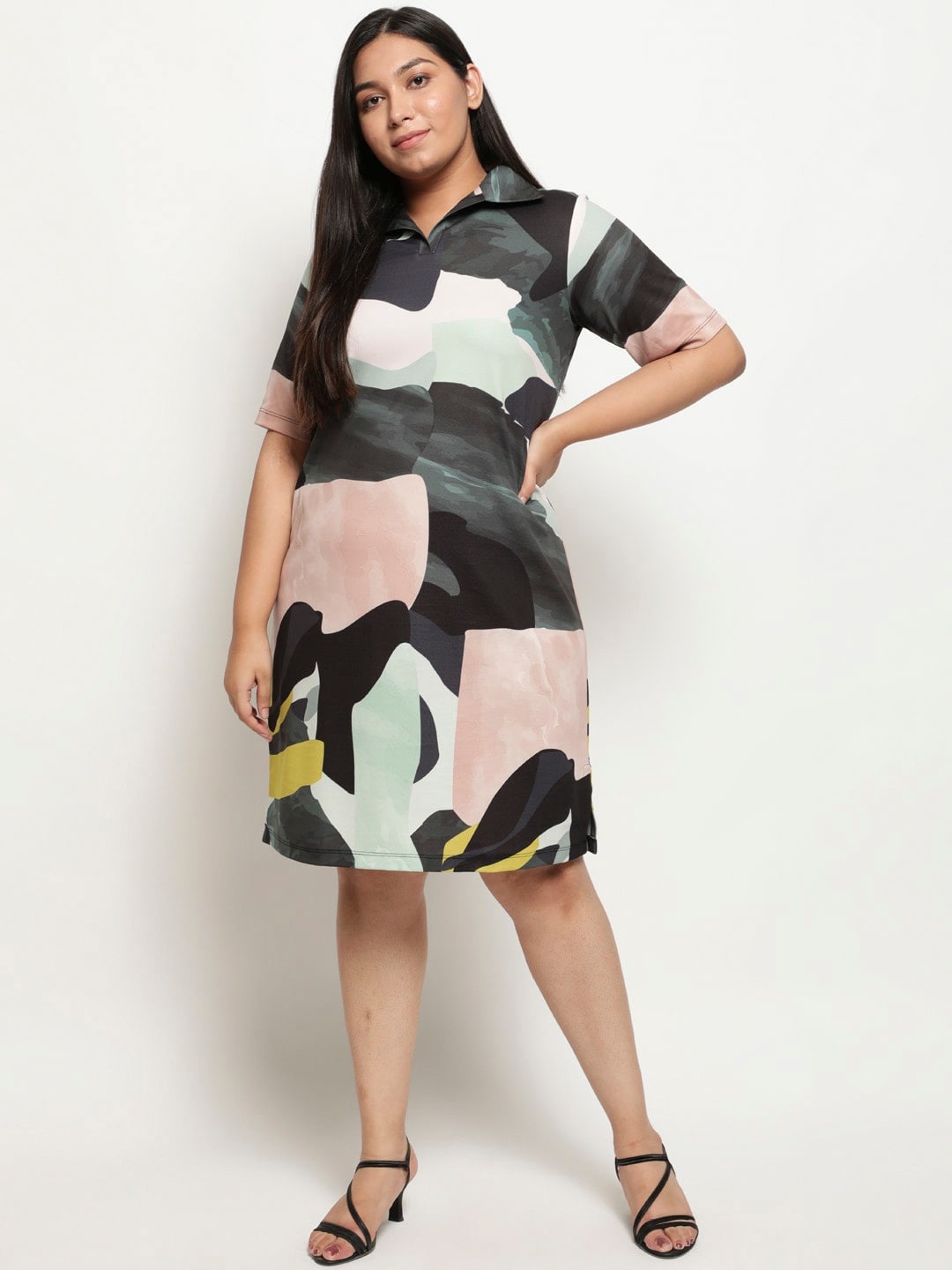 

Amydus Plus Size Abstract Printed T-Shirt Dress, Black