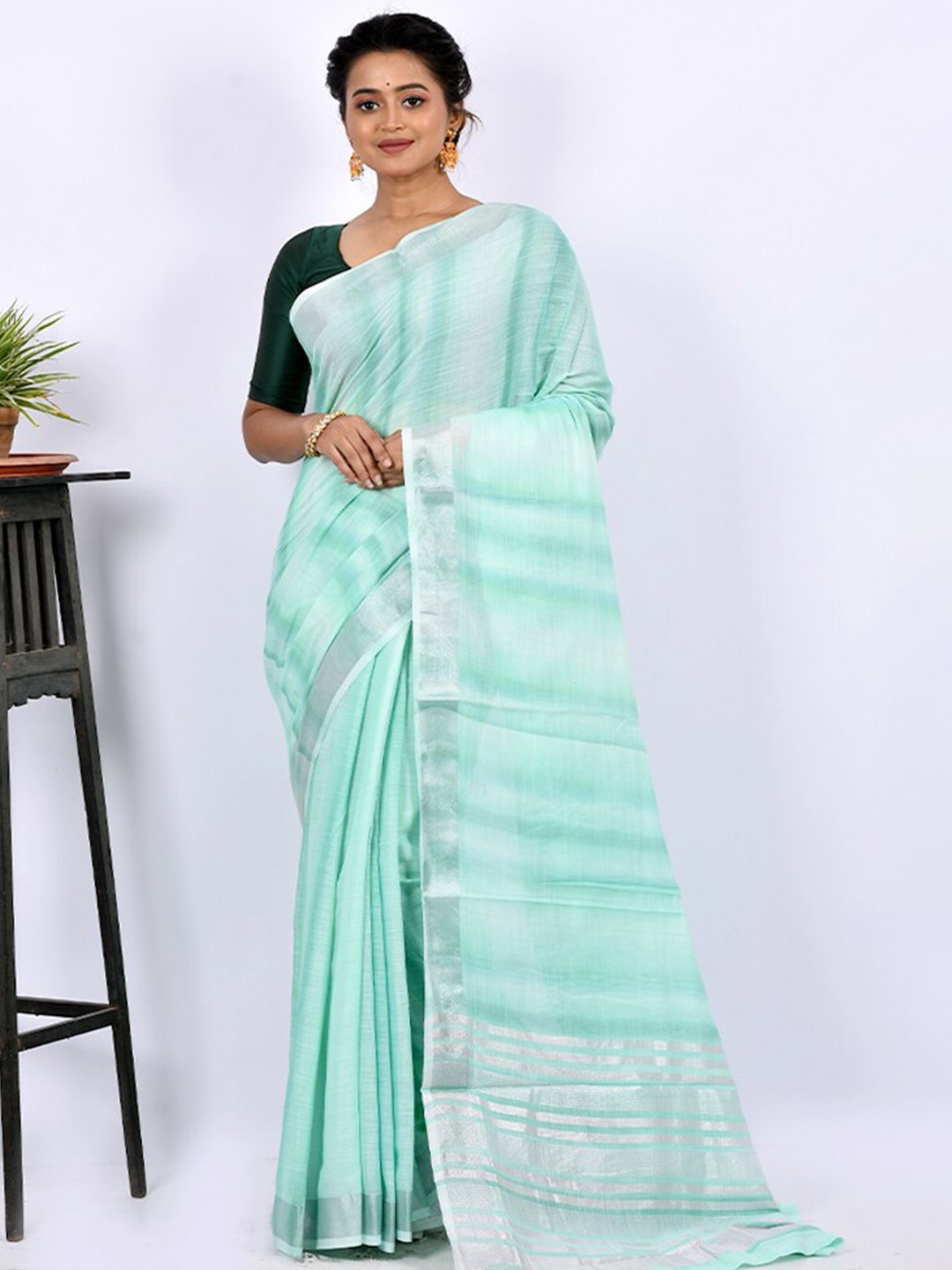 

AllSilks Dyed Zari Linen Silk Saree, Green