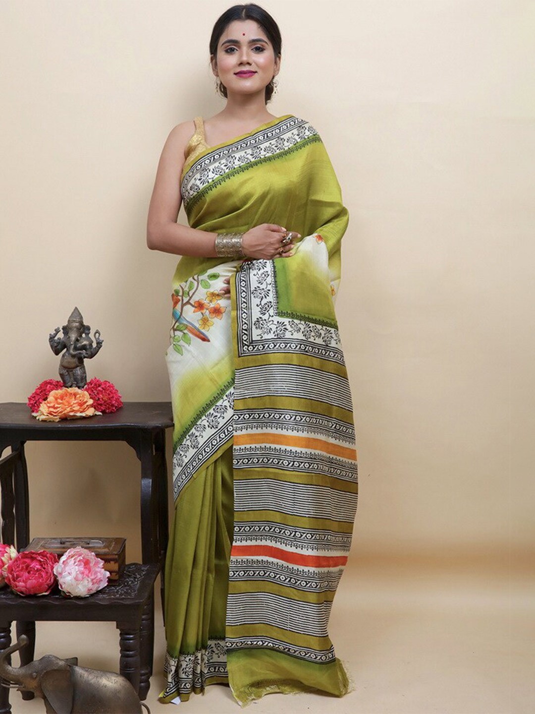 

AllSilks Floral Printed Pure Silk Saree, Green