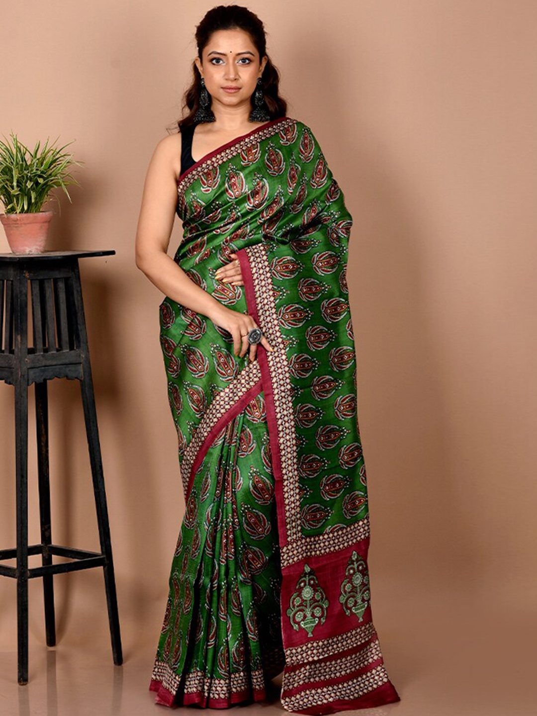 

AllSilks Ethnic Motifs Printed Pure Silk Saree, Green