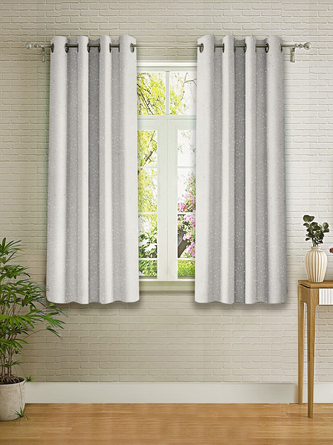 

Cortina White & Silver Toned 2 Pieces Abstract Printed Window Curtain
