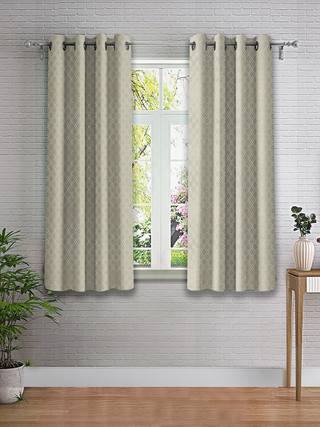 

Cortina Grey & Silver-Toned 2 Pieces Geometric Printed Window Curtain