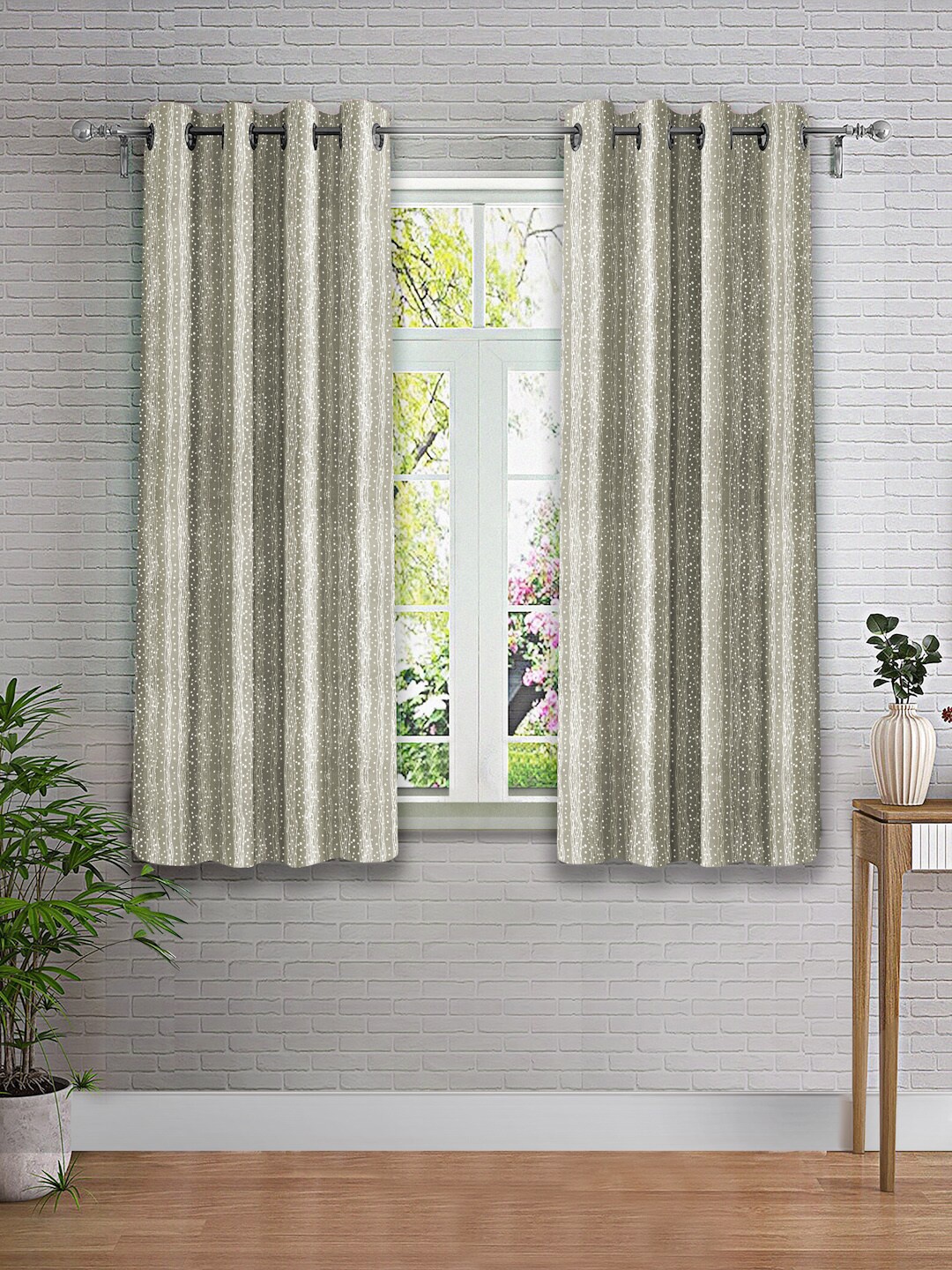 

Cortina Grey & Silver-Toned 2 Pieces Abstract Printed Window Curtain