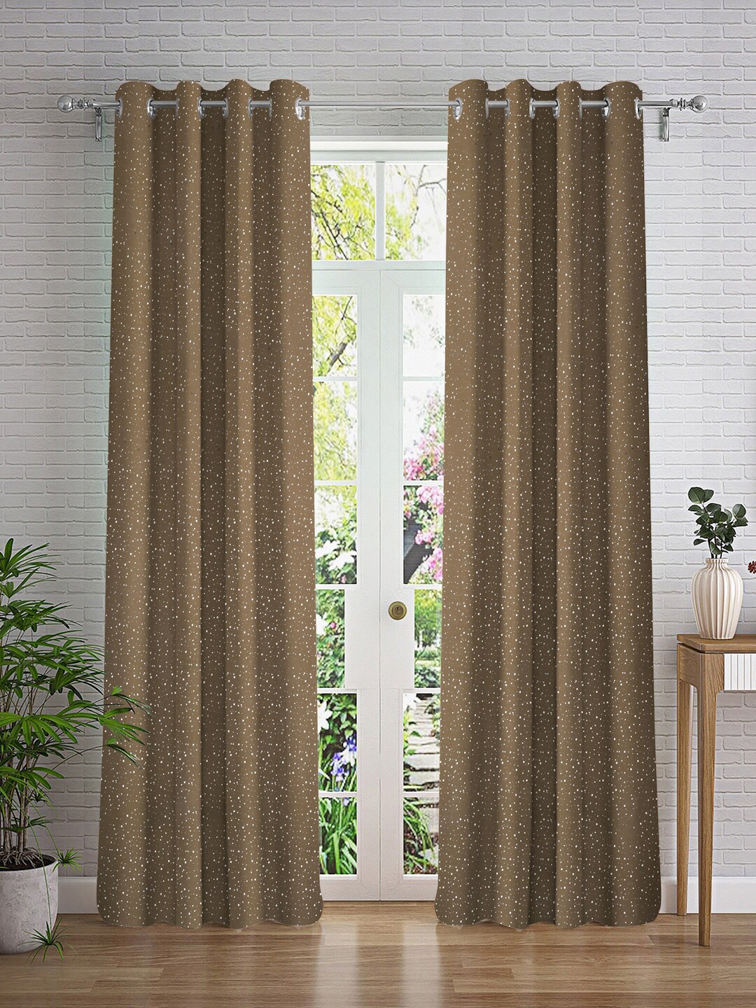 

Cortina Brown & White 2 Pieces Embellished Long Door Curtain