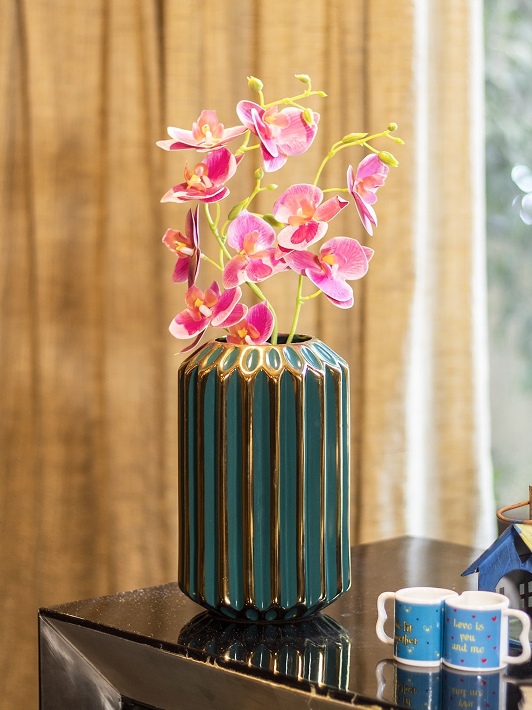 

MARKET99 Decorative Green Glossy Cylindrical Ceramic Flower Vase, Gold