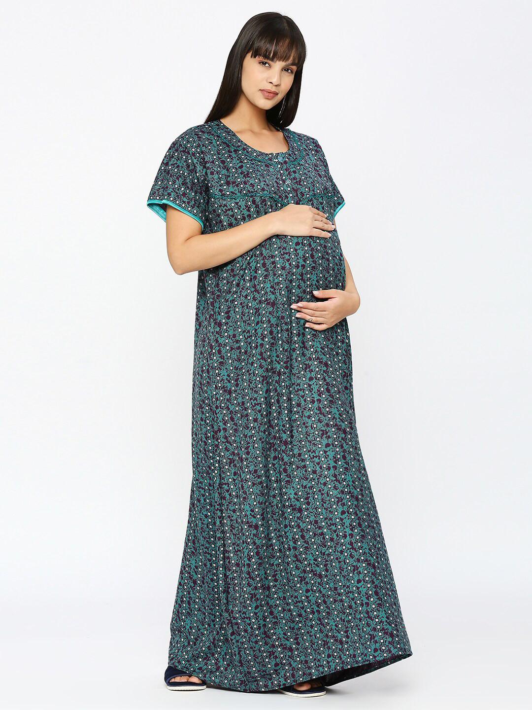 

Pretty Awesome Abstract Printed Maternity Maxi Nightdress, Green