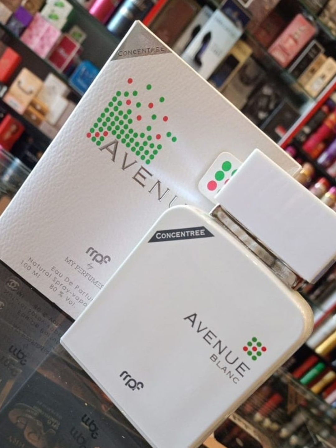 

Emper Men Avenue Blanc Eau De Parfum 100 ml, Transparent