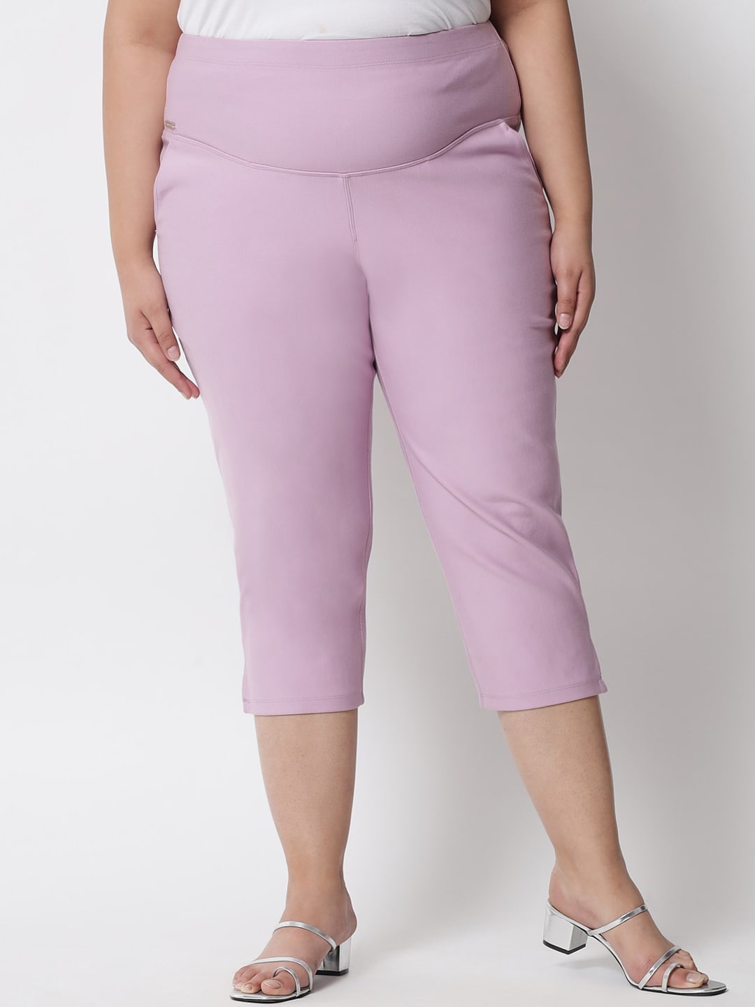 

Amydus Women Plus Size Slim Fit High-Rise Capris, Purple
