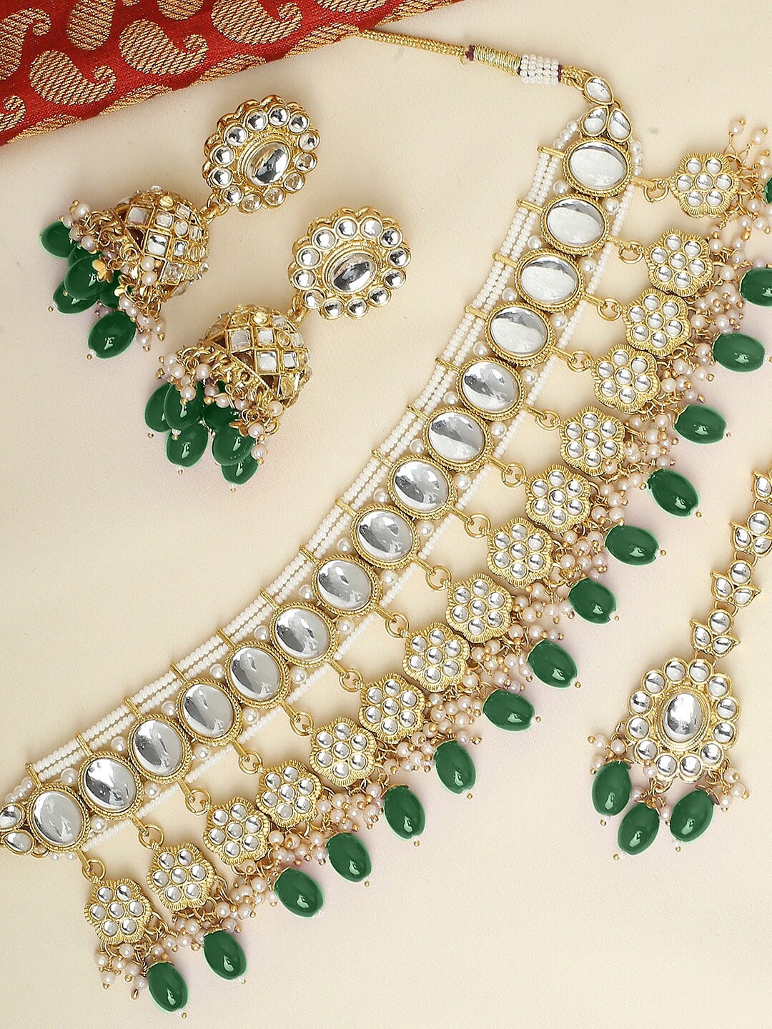 

OOMPH Kundan-Studded Beaded Jewellery Set, Green