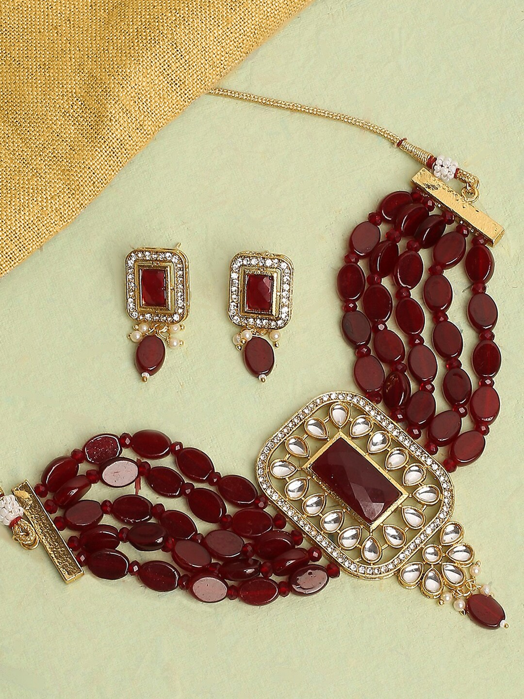 

OOMPH Artificial Stones And Beads Jadau Jewellery Set, Gold