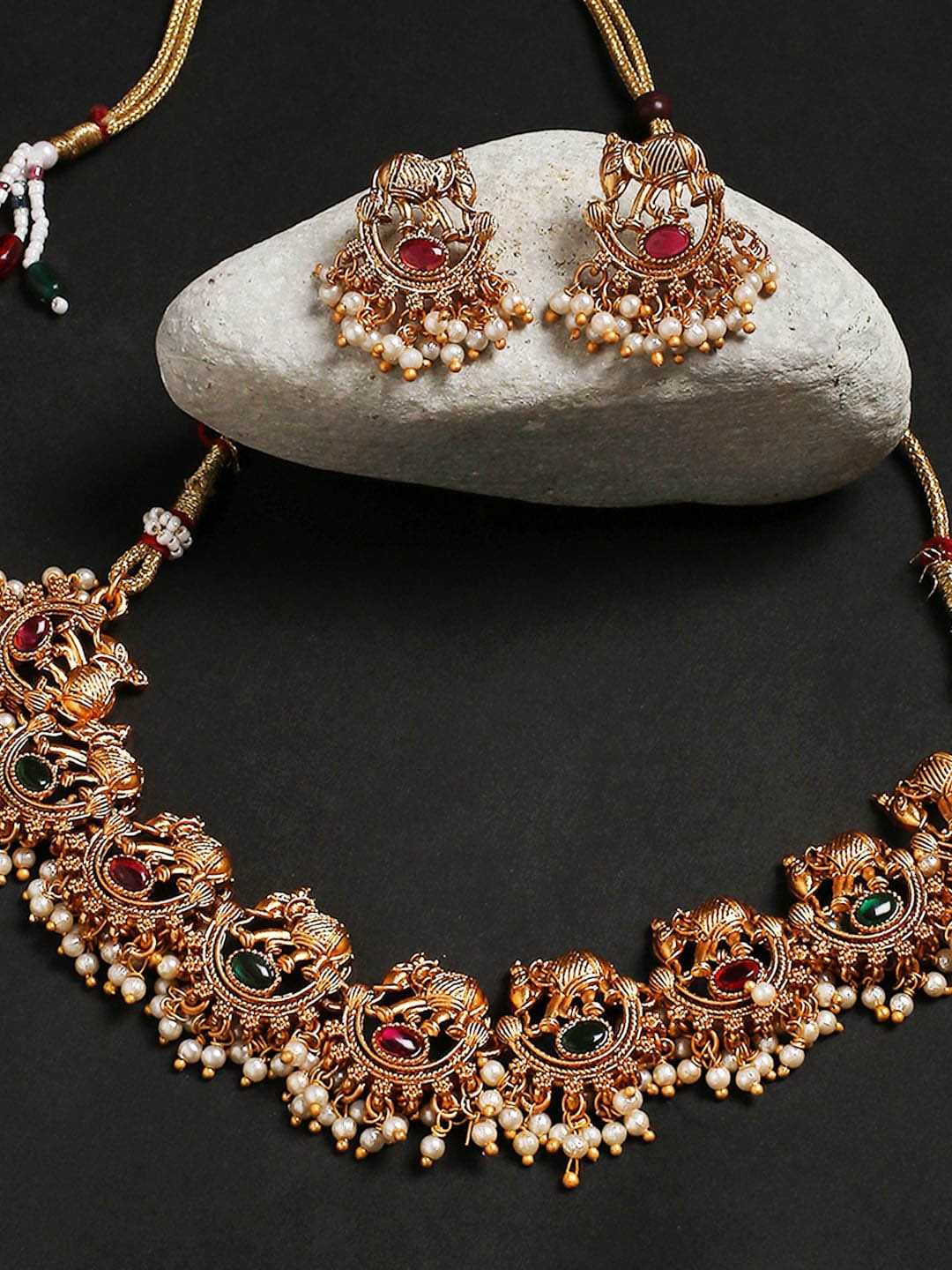 

OOMPH Artificial Stones and Beads Jadau Jewellery Set, Red
